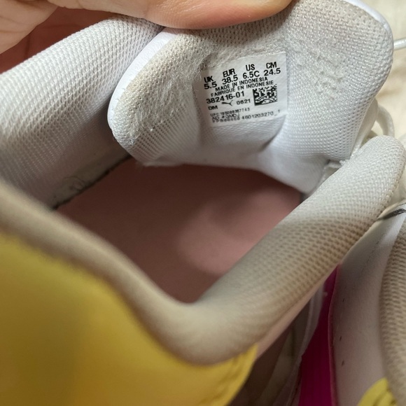Puma pink sneakers size 6.5 - Picture 3 of 9